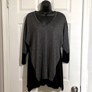 Logo by Lori Goldstein 3/4 Sleeve Black & Silver Tunic w/ Attached Tank Sz M